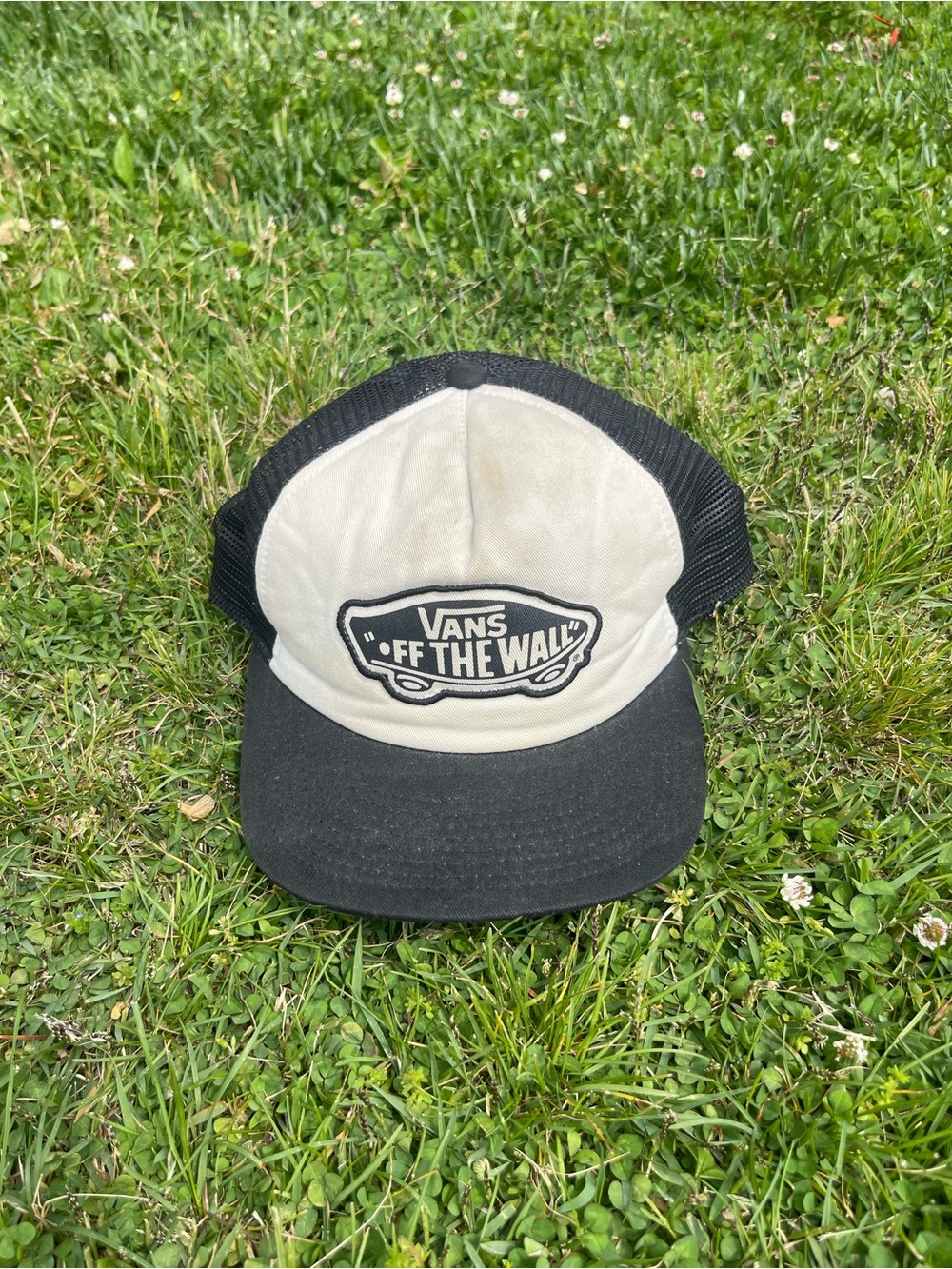 Vans Two-Tone Trucker Hat in Black & White